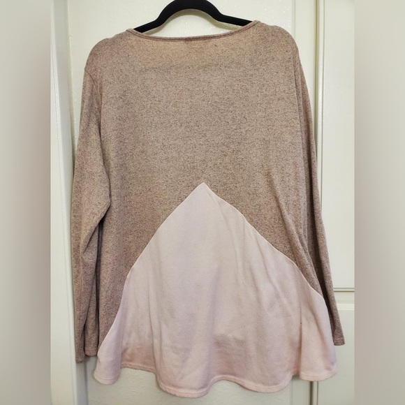 SJS Pink Long sleeve, Swoop Neck, Warm and Soft Material - Picture 2 of 4
